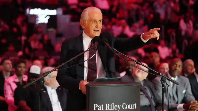 Pat Riley chooses the ‘Showtime’ Lakers as the best squad he’s ever led